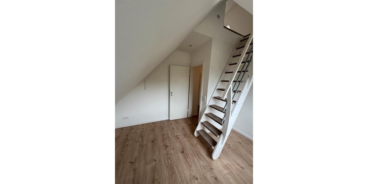 Etagenwohnung Henstedt-Ulzburg Ulzburg - 3.5 Zimmer, 80 m&sup2;, 1.210&euro; | Angebot:26704869