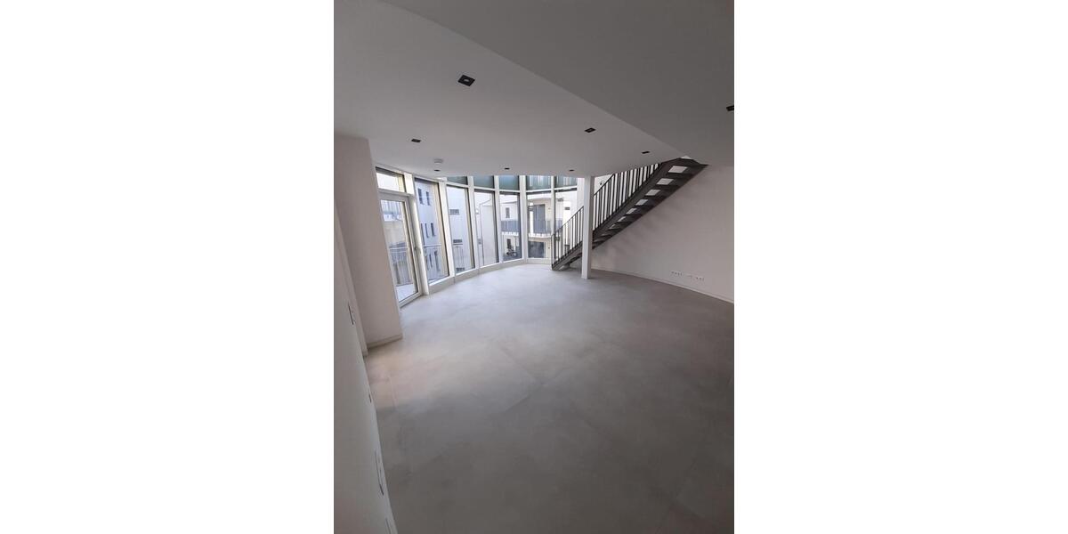 Etagenwohnung Fürth Atzenhof - 3 Zimmer, 166 m&sup2;, 2.200&euro; | Angebot:24863626