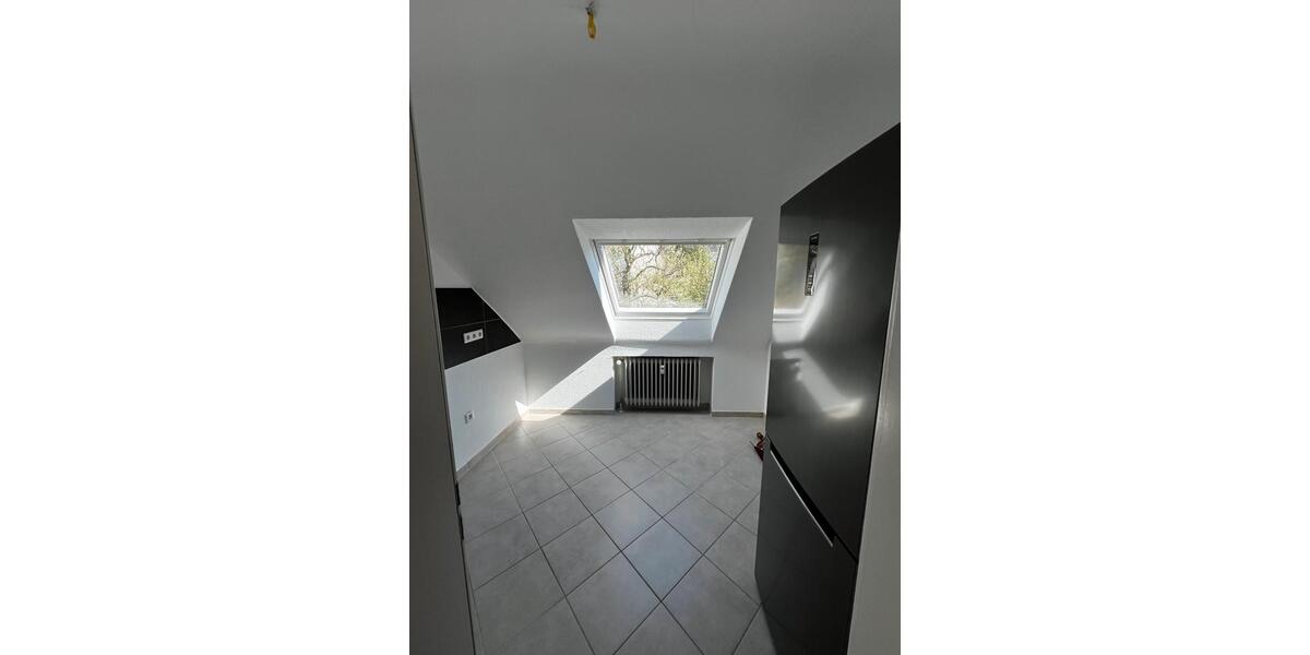 Dachgeschoßwohnung Wuppertal Cronenberg - 3 Zimmer, 64 m&sup2;, 520&euro; | Angebot:26636785