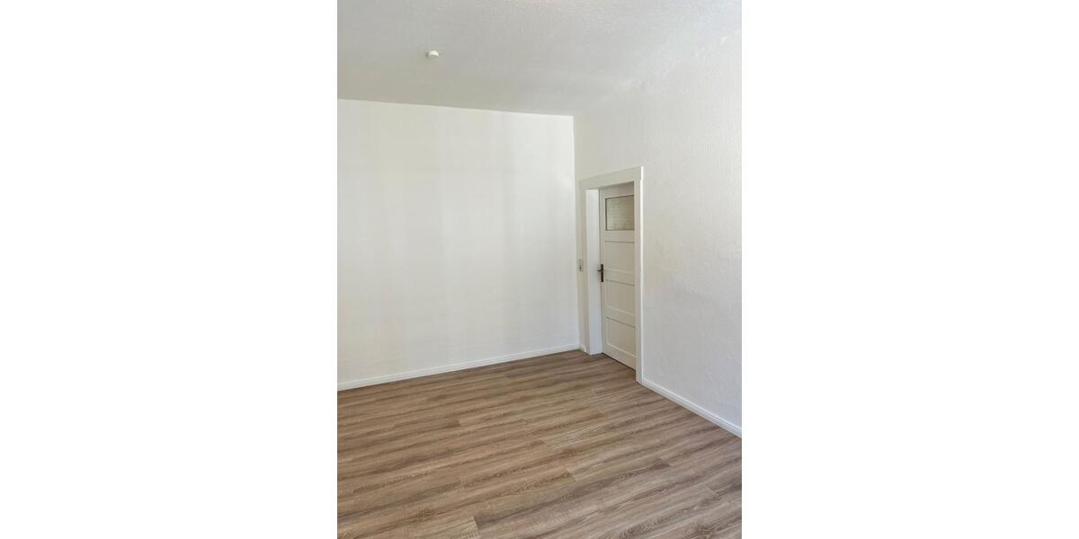 Etagenwohnung Lößnitz - 2 Zimmer, 54 m&sup2;, 267&euro; | Angebot:26004146