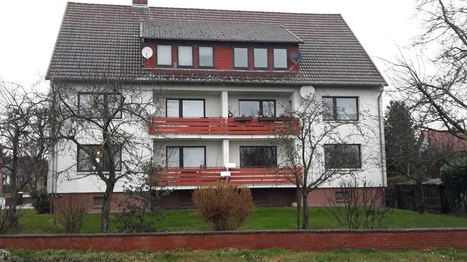 3 Zimmer Wohnung mit Balkon im 1 OG Burgdorf - Berel zimmer