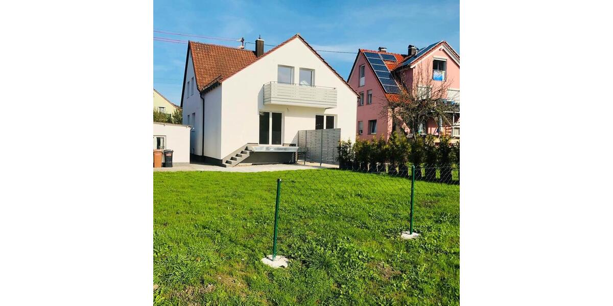 Dachgeschoßwohnung Crailsheim - 4 Zimmer, 115 m&sup2;, 1.090&euro; | Angebot:26618471