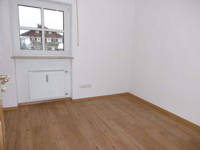 Etagenwohnung Dietramszell Schönegg - 4 Zimmer, 107 m&sup2;, 1.150&euro; | Angebot:24794021