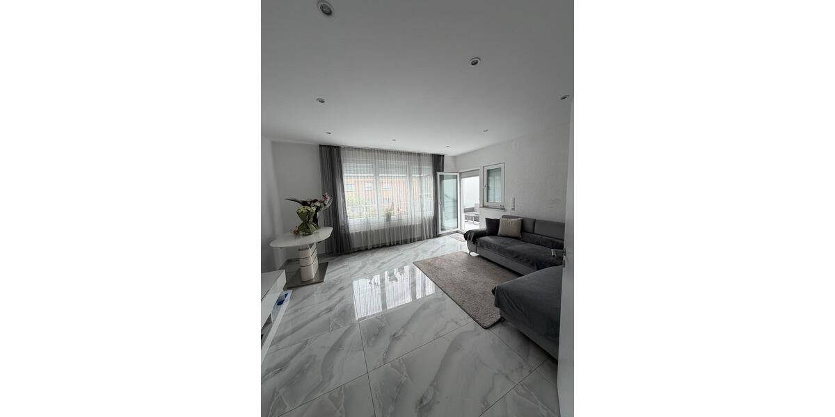 Dachgeschoßwohnung Stadthagen - 3 Zimmer, 100 m&sup2;, 1.000&euro; | Angebot:26671625