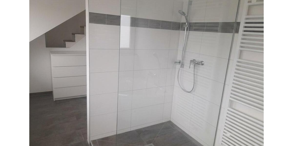 Dachgeschoßwohnung Schwanstetten - 3 Zimmer, 80 m&sup2;, 800&euro; | Angebot:26265598