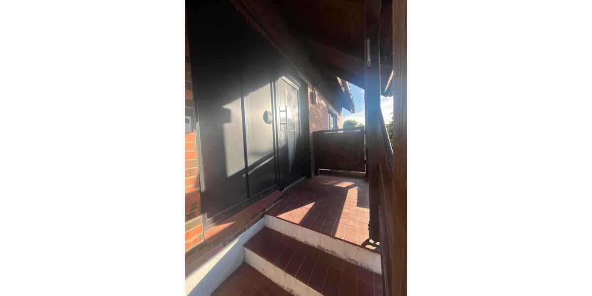 Dachgeschoßwohnung Lunden - 2 Zimmer, 48 m&sup2;, 500&euro; | Angebot:26606236