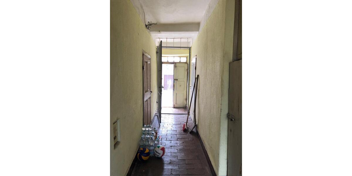 Reihenhaus Halle (Saale) - 10 Zimmer, 135 m&sup2;, 400&euro; | Angebot:25616087