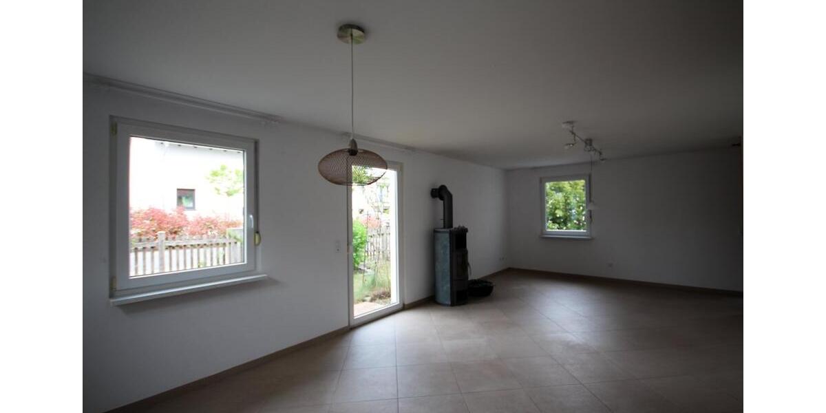 Einfamilienhaus Schlüsselfeld - 6.5 Zimmer, 150 m&sup2;, 1.700&euro; | Angebot:26539127