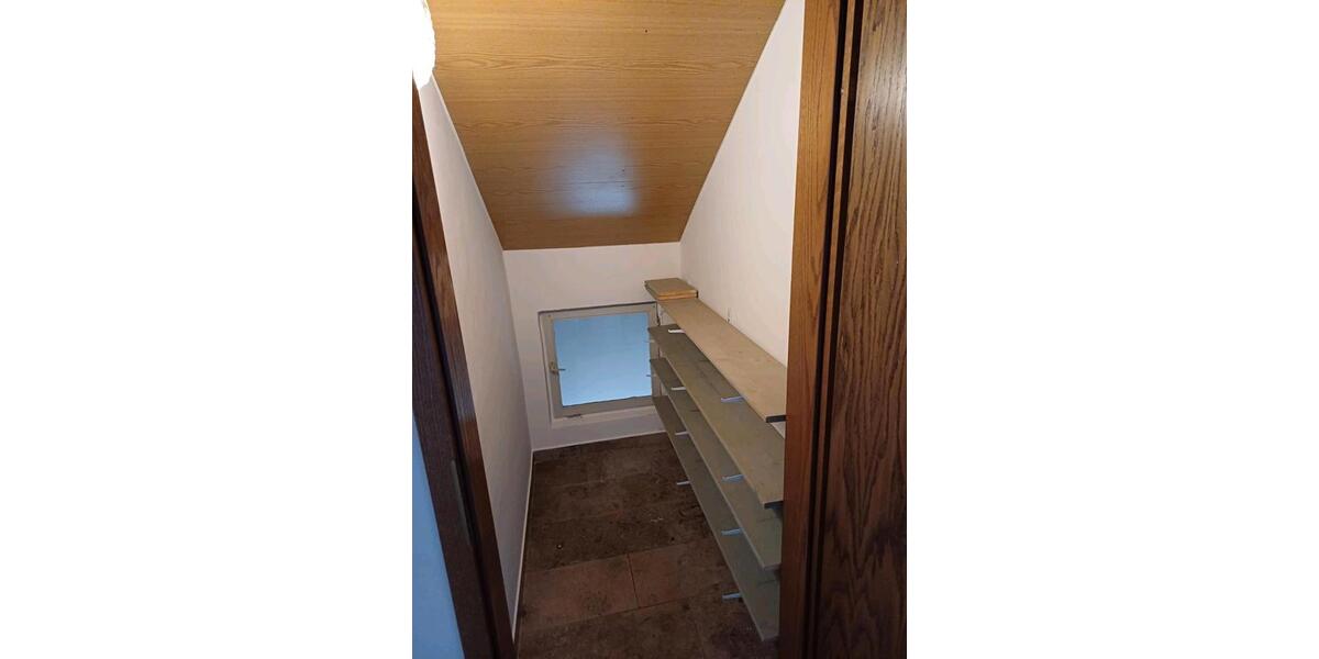 Dachgeschoßwohnung Eichstätt - 4 Zimmer, 76 m&sup2;, 800&euro; | Angebot:24689196