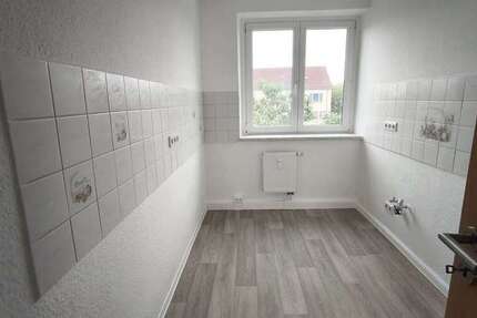 Wohnung zum Mieten in Lutherstadt Eisleben 353 € 58.77 m²