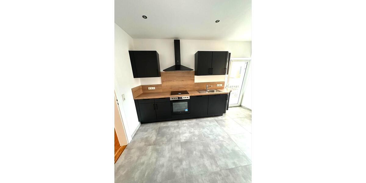 Etagenwohnung Homburg - 4 Zimmer, 130 m&sup2;, 1.250&euro; | Angebot:26367521