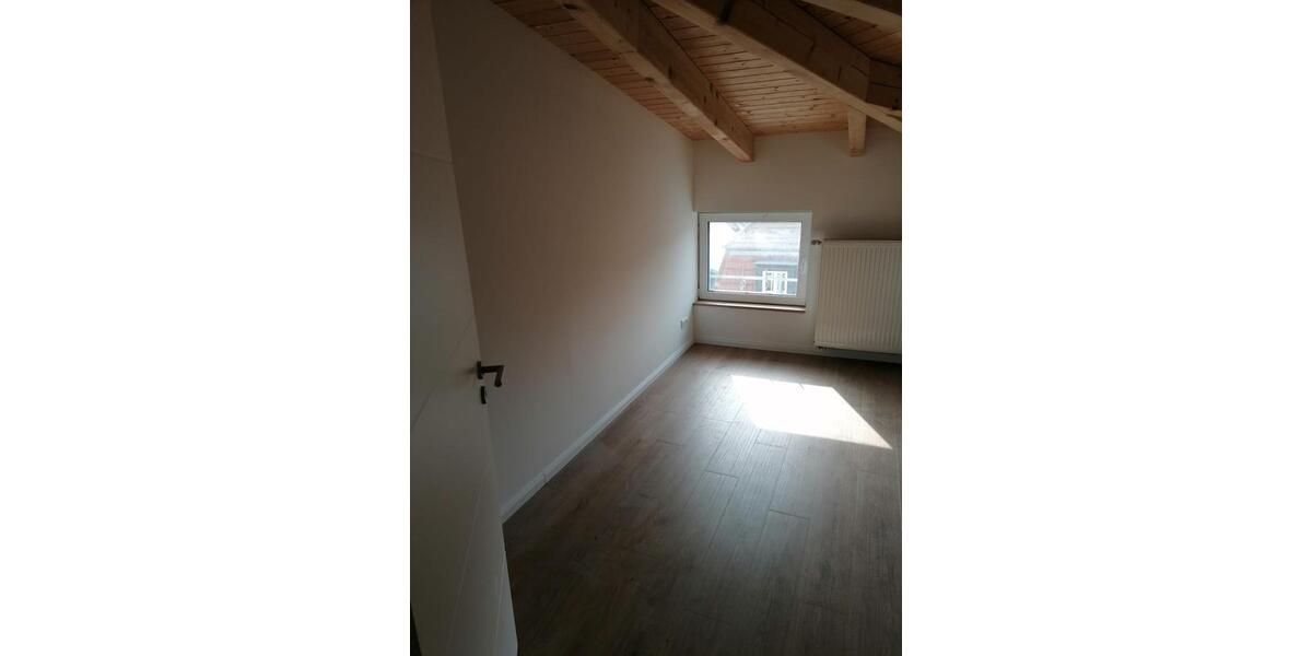 Dachgeschoßwohnung Güstrow - 3 Zimmer, 98 m&sup2;, 930&euro; | Angebot:25440690