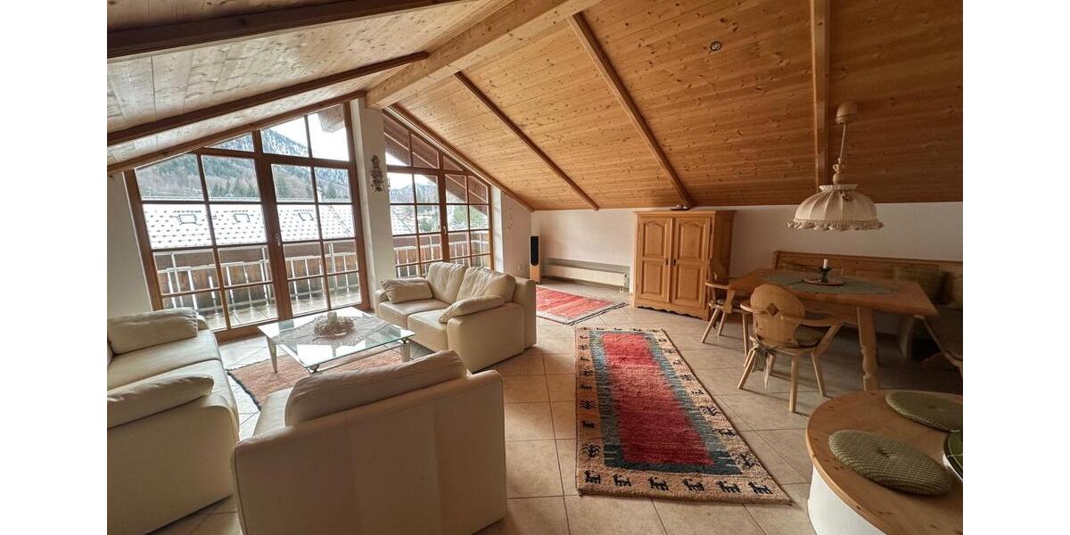 Dachgeschoßwohnung Kochel am See - 3 Zimmer, 120 m&sup2;, 1.620&euro; | Angebot:26152284