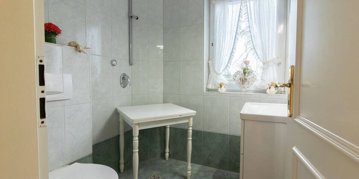 Etagenwohnung Malente Bad Malente-Gremsmühlen - 3 Zimmer, 168 m&sup2;, 1.800&euro; | Angebot:26016370