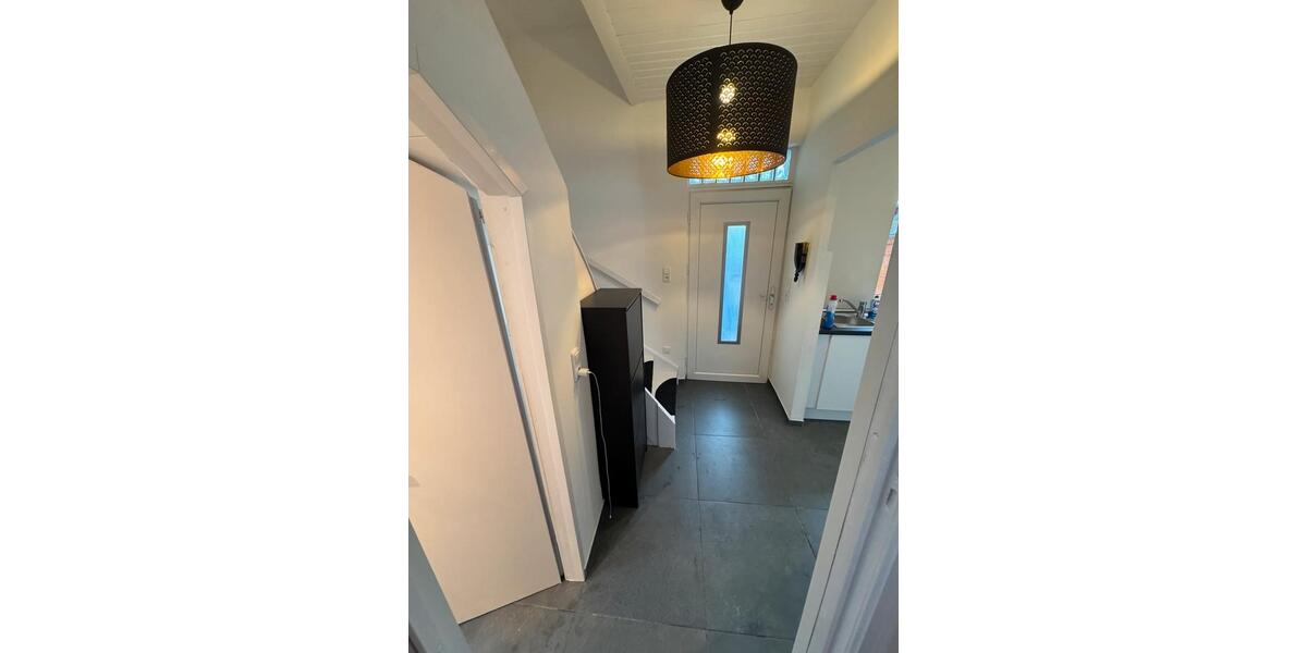 Wohnen auf Zeit Kiel Gaarden-Ost - 2 Zimmer, 65 m&sup2;, 990&euro; | Angebot:26037399