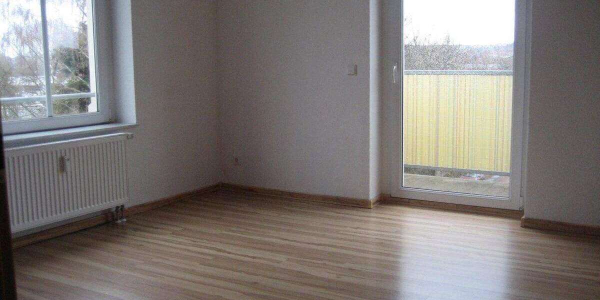 Schöne 2 Zimmerwohnung mit Balkon und Einbauküche in Zwickau - Etagenwohnung Zwickau | Angebot:27188366