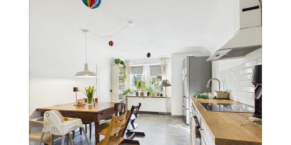 Etagenwohnung Aschaffenburg Österreicher Kolonie - 4 Zimmer, 140 m&sup2;, 1.750&euro; | Angebot:25440810