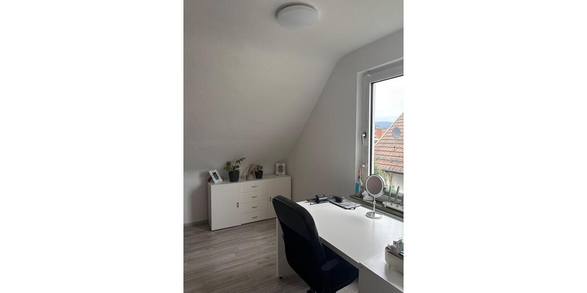 Dachgeschoßwohnung Uslar - 3 Zimmer, 64 m&sup2;, 650&euro; | Angebot:25105484