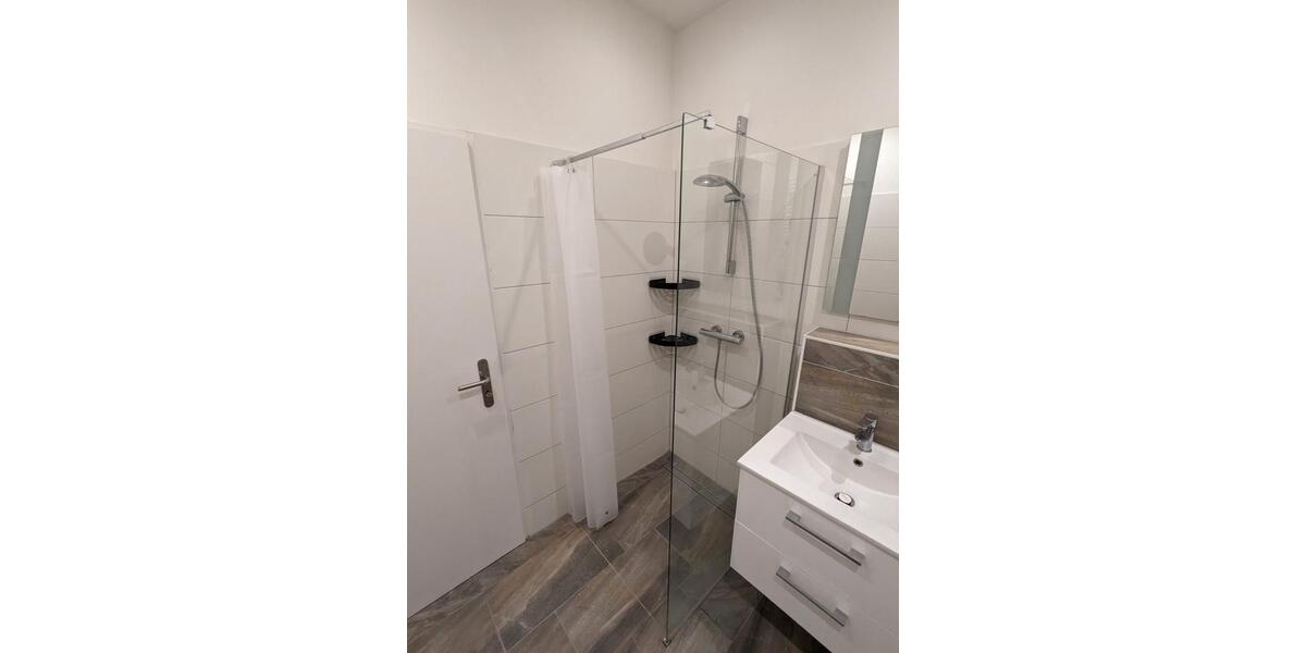 Wohnen auf Zeit Nienburg (Weser) - 3 Zimmer, 85 m&sup2;, 25&euro; | Angebot:14171518