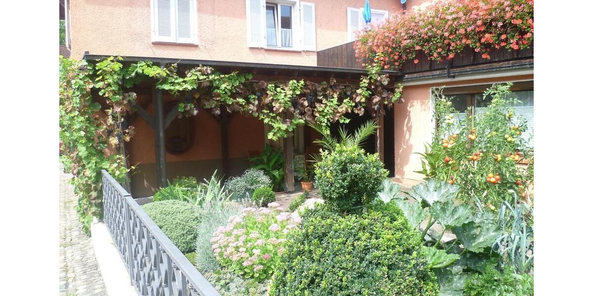 Wohnen auf Zeit Staufen im Breisgau - 2 Zimmer, 70 m&sup2;, 1.030&euro; | Angebot:25904995