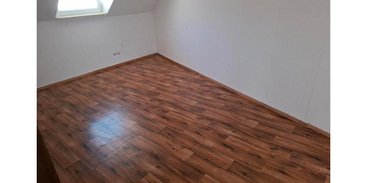 Etagenwohnung Höhr-Grenzhausen Grenzhausen - 4 Zimmer, 95 m&sup2;, 1.200&euro; | Angebot:26187638