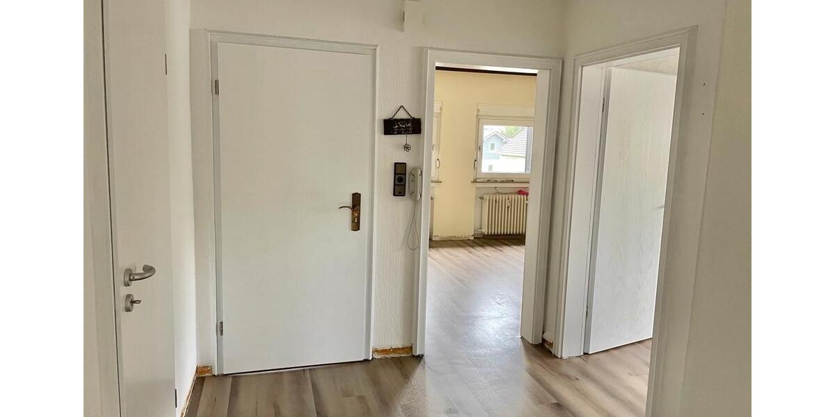 Dachgeschoßwohnung Gummersbach - 4 Zimmer, 73 m&sup2;, 800&euro; | Angebot:26356814