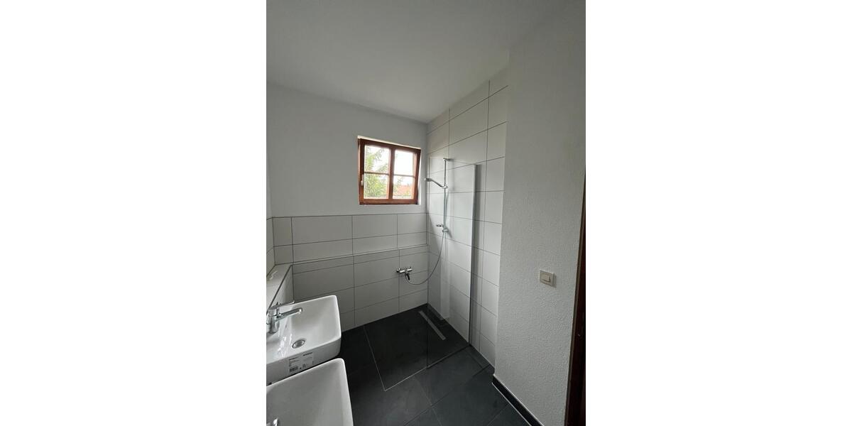 Etagenwohnung Ilsfeld - 4 Zimmer, 94 m&sup2;, 1.100&euro; | Angebot:24732670