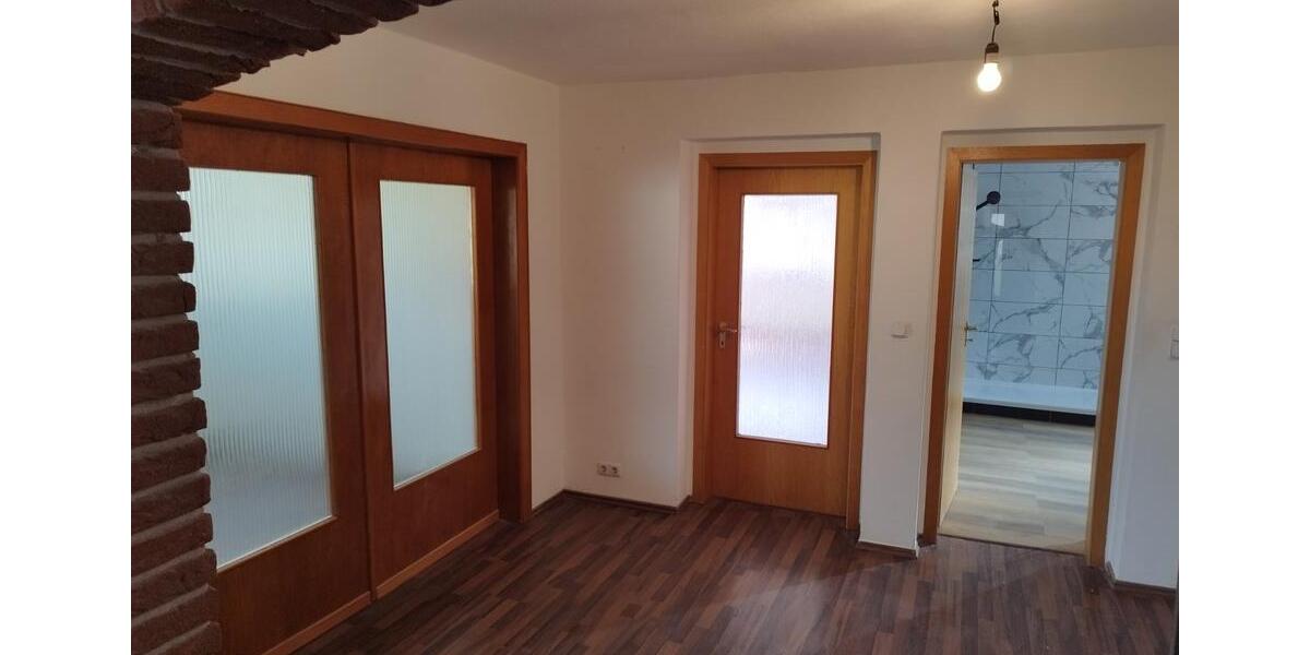 Etagenwohnung Bad Münder am Deister - 4 Zimmer, 115 m&sup2;, 650&euro; | Angebot:25459170