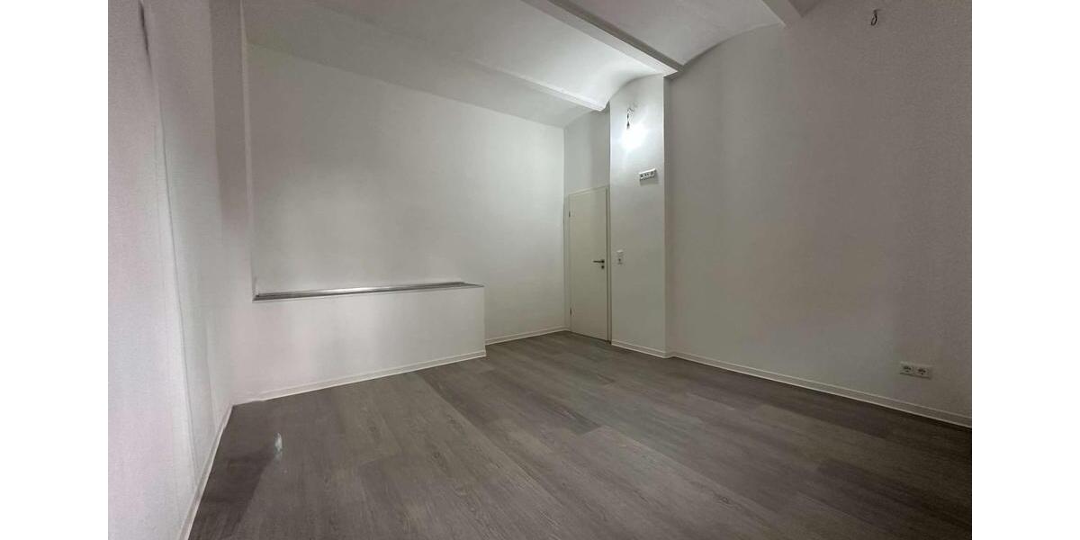 Erdgeschoßwohnung Brandenburg an der Havel Bahnhofsvorstadt - 3 Zimmer, 120 m&sup2;, 1.440&euro; | Angebot:26070675
