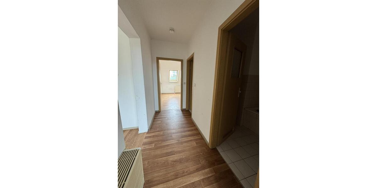 Etagenwohnung Güsten - 3 Zimmer, 77 m&sup2;, 460&euro; | Angebot:25851992