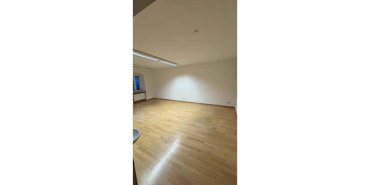 Gewerbeobjekt Deggendorf - 1.700&euro; | Angebot:26228222