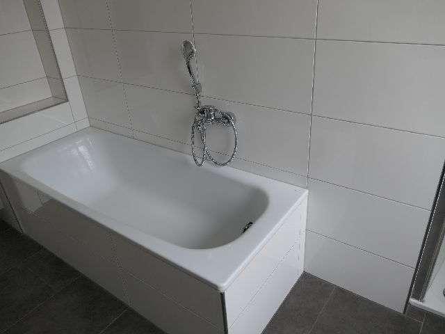 Erdgeschoßwohnung Hameln - 4 Zimmer, 120 m&sup2;, 990&euro; | Angebot:26442909