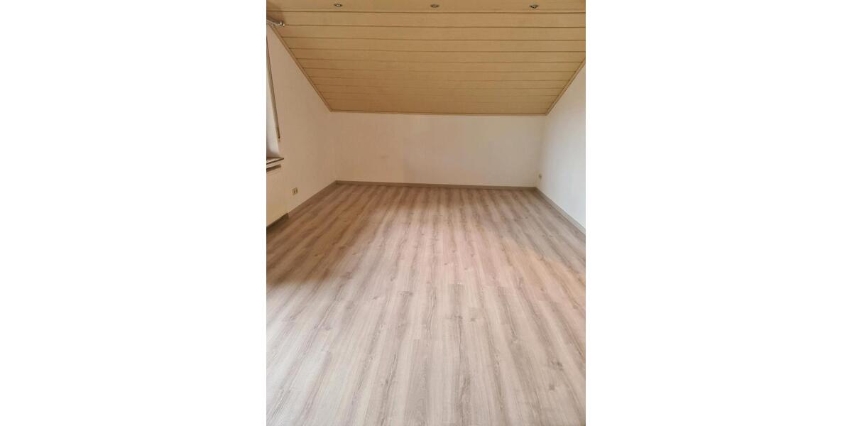 Dachgeschoßwohnung Winterlingen - 2 Zimmer, 60 m&sup2;, 700&euro; | Angebot:25945158