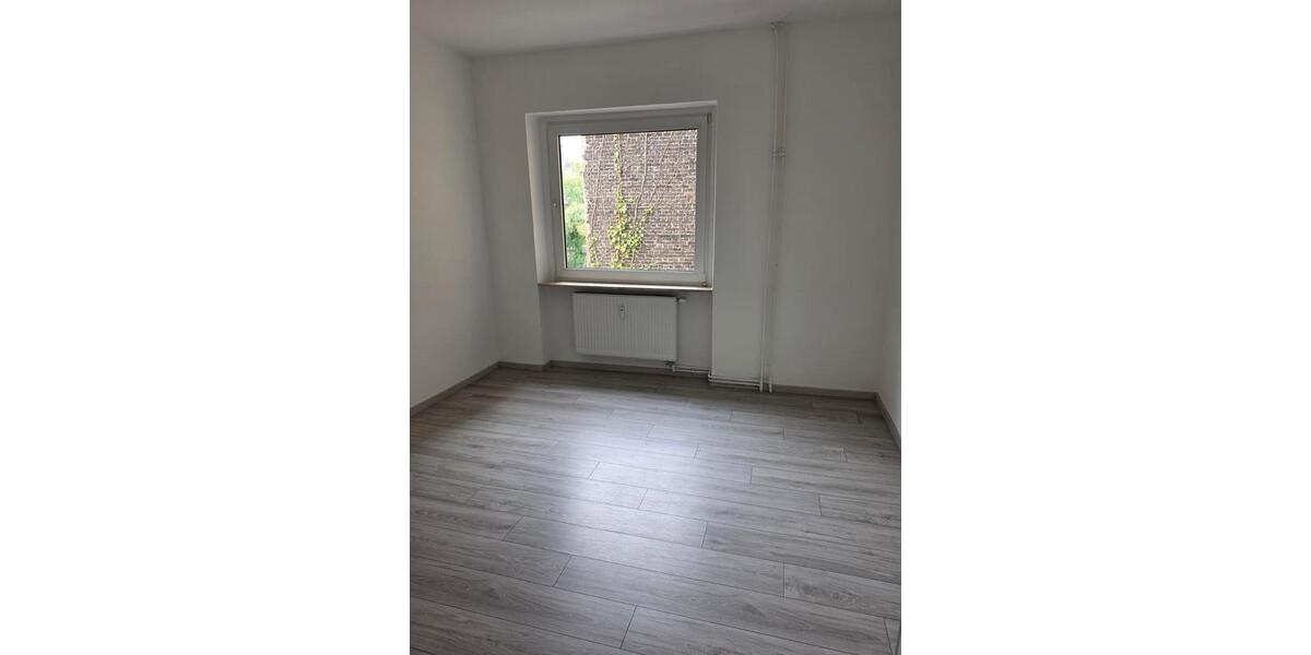 Etagenwohnung Duisburg - 3.5 Zimmer, 80 m&sup2;, 550&euro; | Angebot:26633902