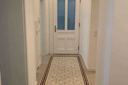 Wohnung zum Mieten in Frankfurt 3.390 € 147 m² 4 zimmer