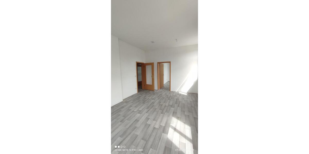 Erdgeschoßwohnung Penig - 2.5 Zimmer, 65 m&sup2;, 400&euro; | Angebot:21210311