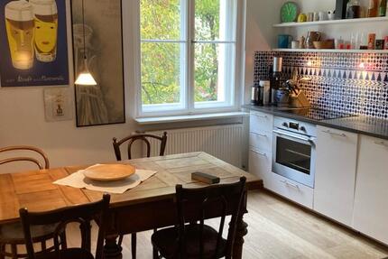Befristet! 2-Zimmer Altbau in Schwabing zimmer