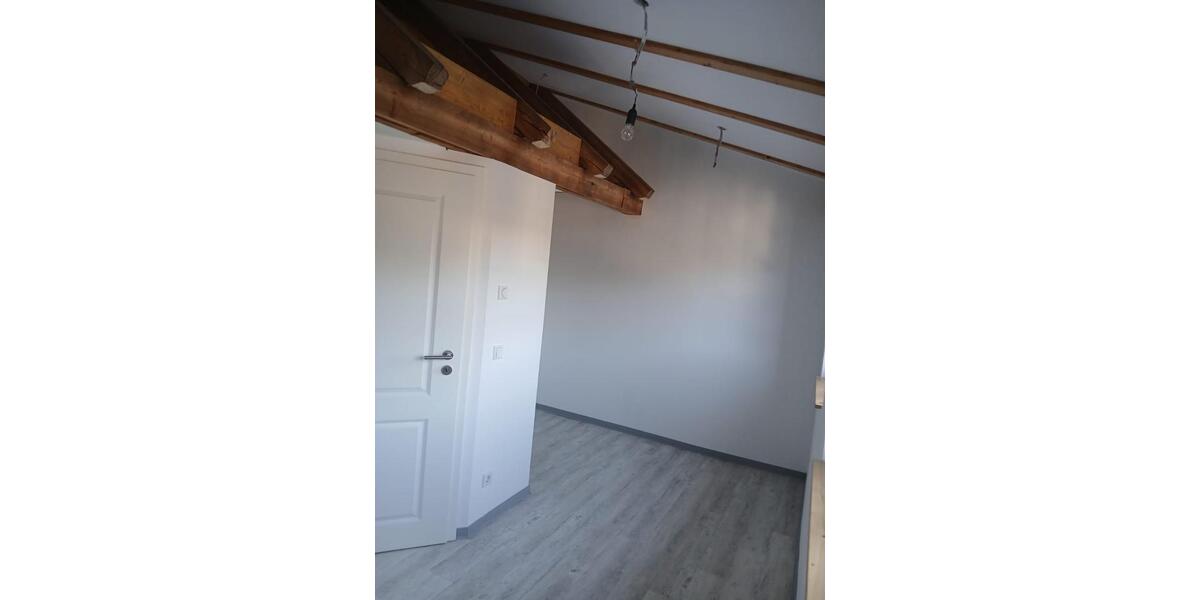 Erstbezug mit Balkon: Schöne 5-Raum-Maisonette-Wohnung 5 zimmer