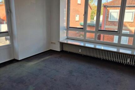 Wohnung Oldenburg in Holstein - 2 Zimmer, 74 m&sup2;, 740&euro; | Angebot:24574044