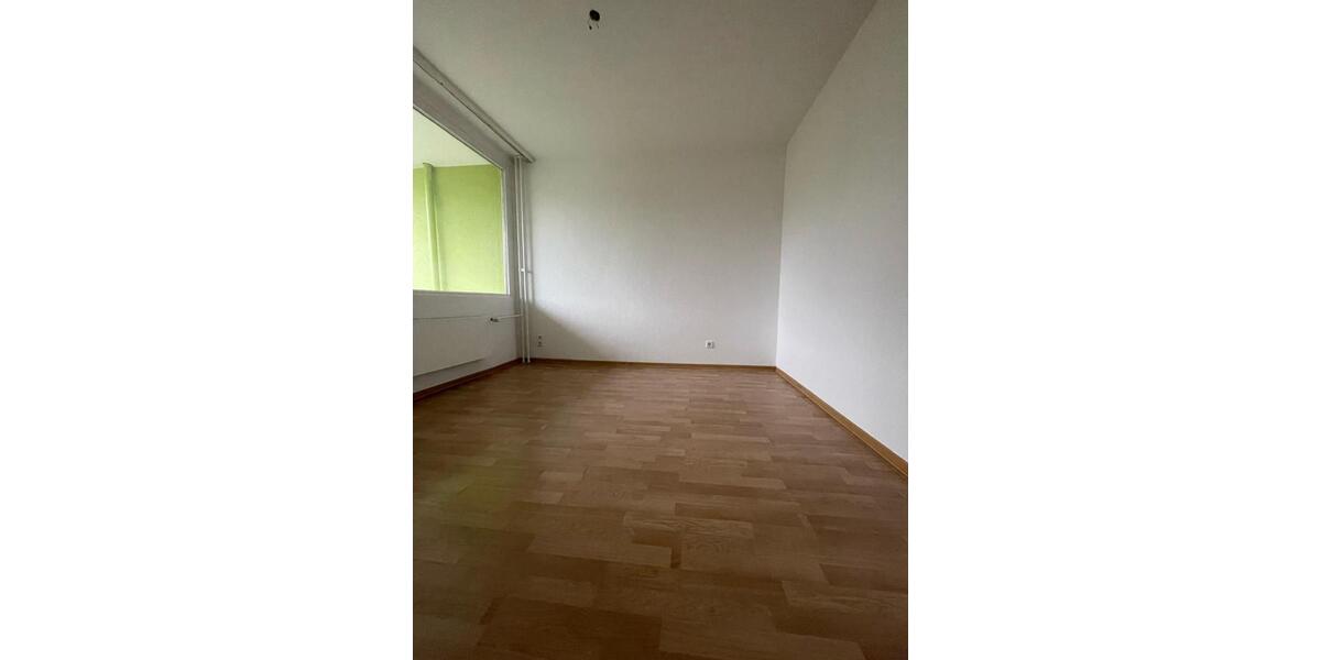 Helle 2 Zimmer EG Wohnung mit Balkon 2 zimmer
