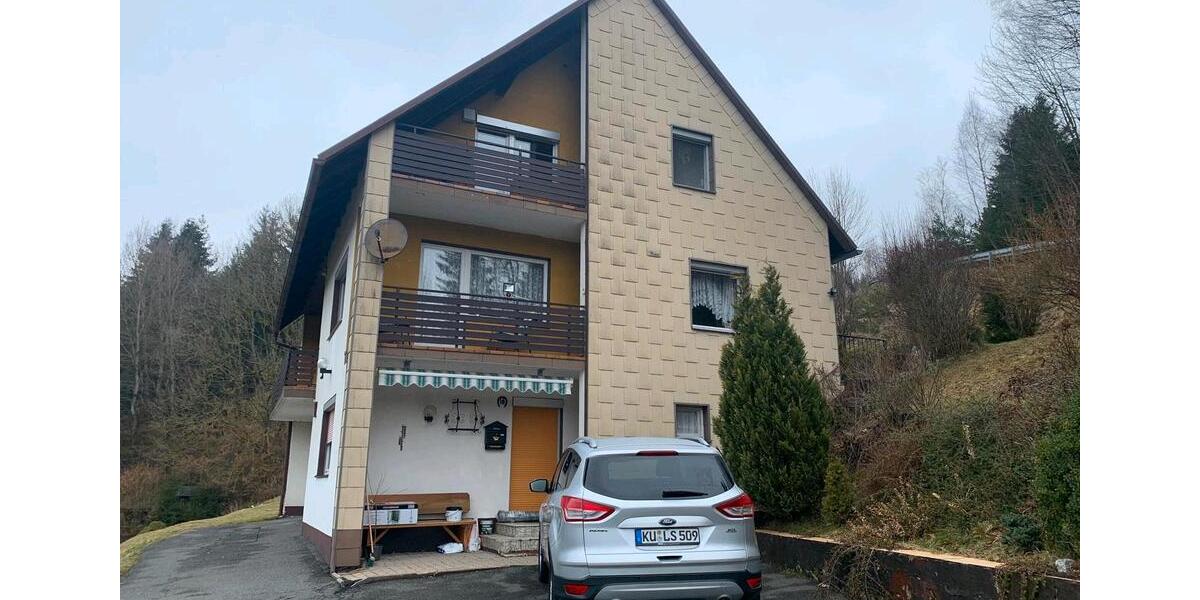 Einfamilienhaus Bayreuth City - 8 Zimmer, 220 m&sup2;, 1.900&euro; | Angebot:24653289