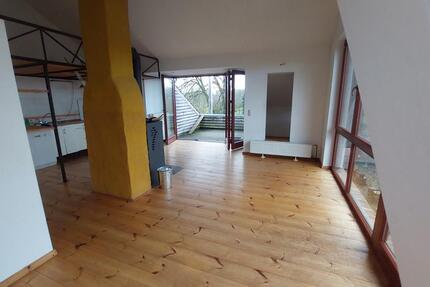 Schöne Studiowohnung unterm Dach, 55 qm 2 zimmer