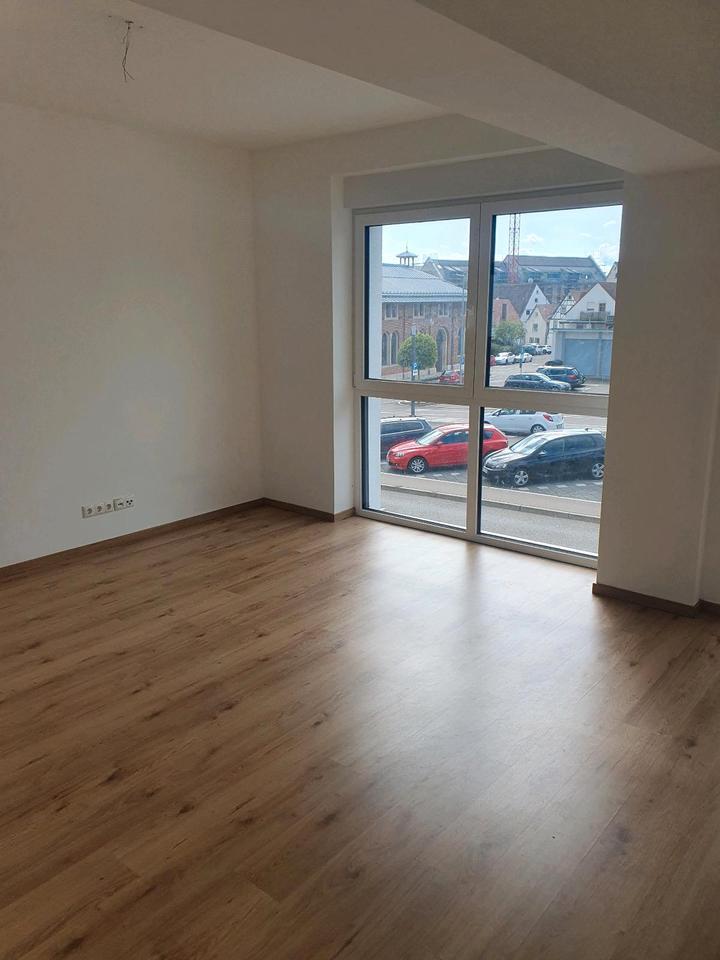 Schöne 2 Zimmer Wohnung mit offener küche