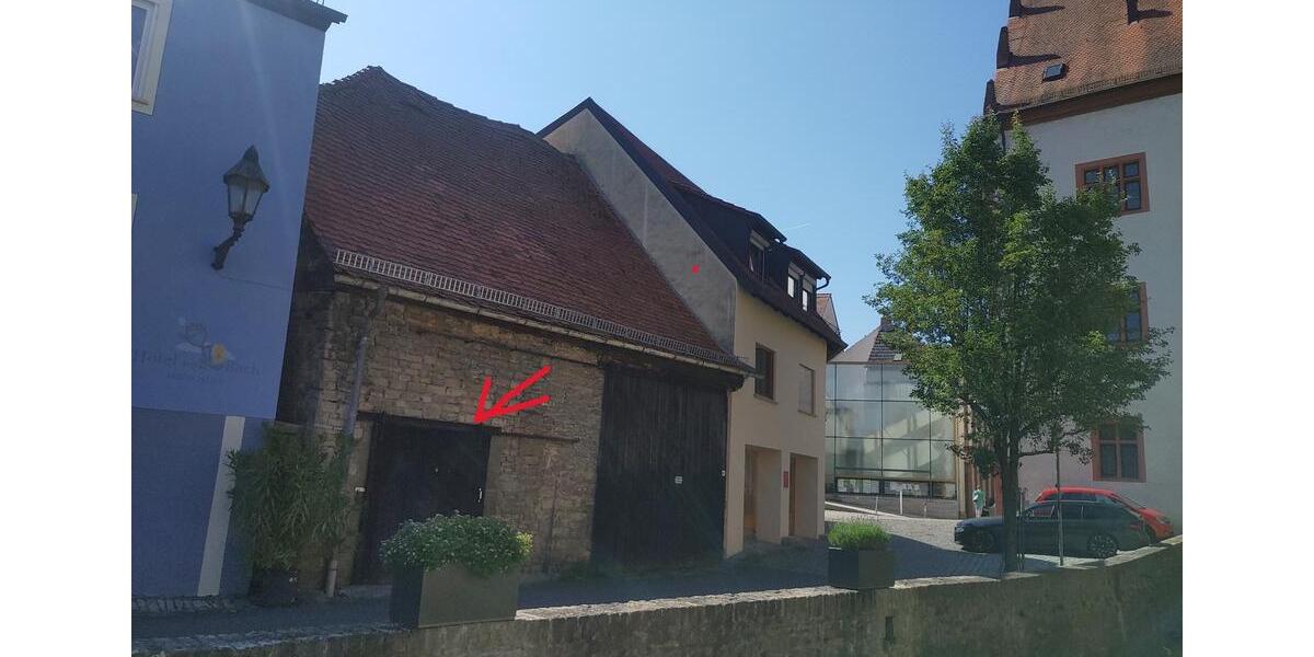 Etagenwohnung Würzburg Sanderau - 5 Zimmer, 134 m&sup2;, 480&euro; | Angebot:25749853