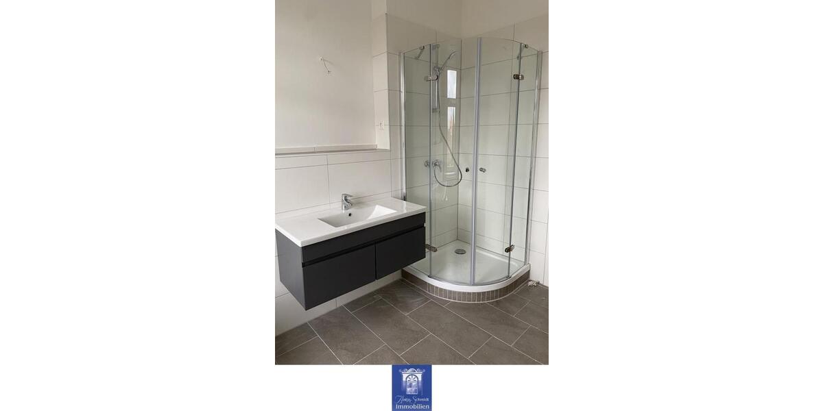 Etagenwohnung Hartha - 3 Zimmer, 73 m&sup2;, 404&euro; | Angebot:24496379