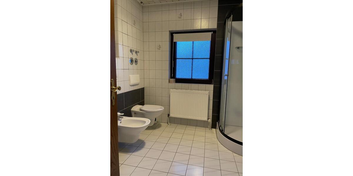 Dachgeschoßwohnung Gaugrehweiler - 3 Zimmer, 110 m&sup2;, 840&euro; | Angebot:25965351