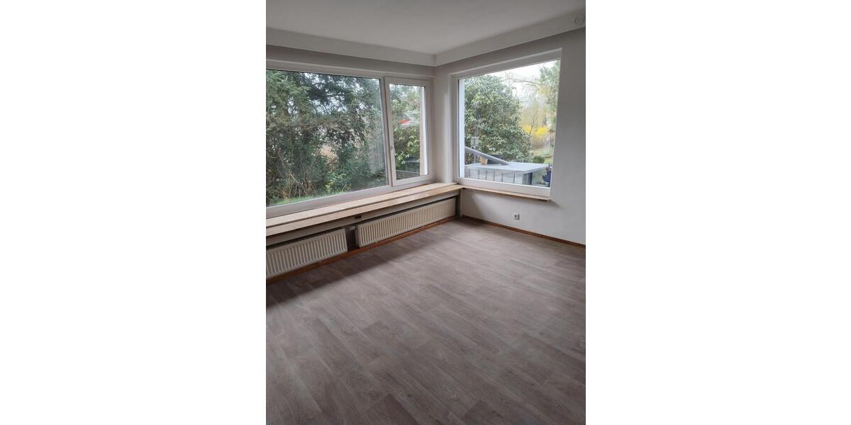 Erdgeschoßwohnung Schmalkalden - 2 Zimmer, 65 m&sup2;, 400&euro; | Angebot:25993597