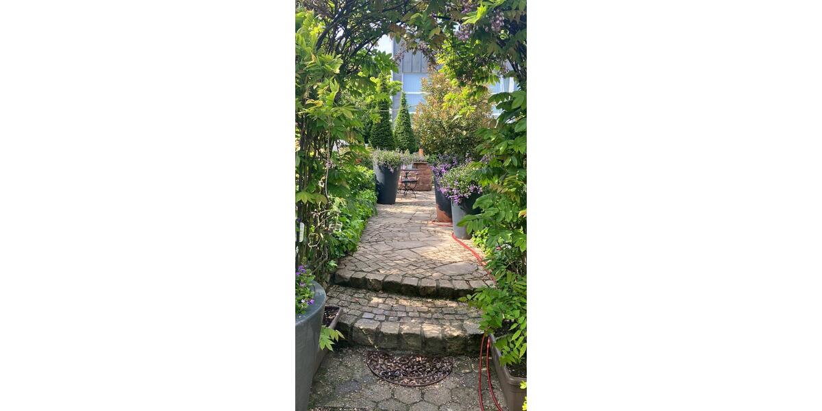 Dachgeschoßwohnung Bochum Bochum-Südwest - 4 Zimmer, 80 m&sup2;, 660&euro; | Angebot:25083103