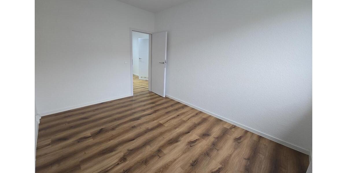 Erdgeschoßwohnung Aue-Bad Schlema Bad Schlema - 3 Zimmer, 360&euro; | Angebot:23384470