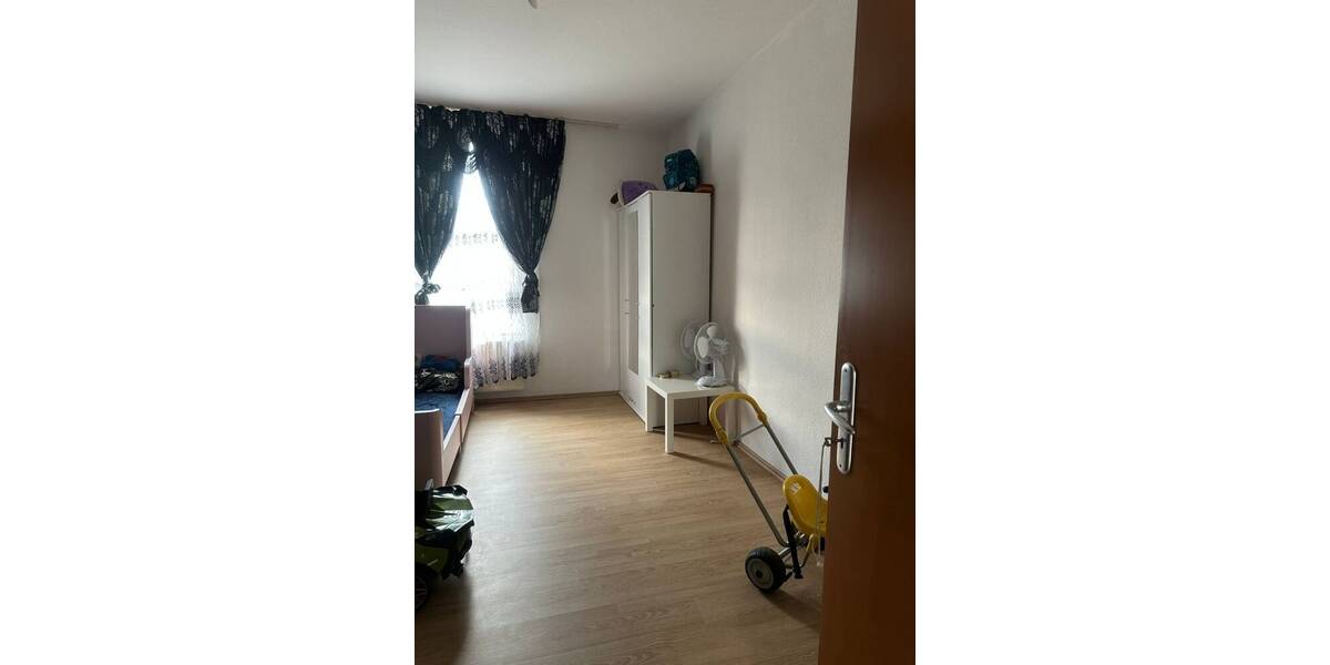 Zimmer Wilhelmshaven Innenstadt - 5 Zimmer, 120 m&sup2;, 700&euro; | Angebot:25696213